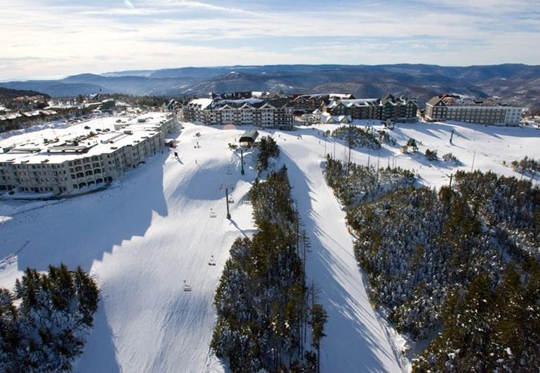 Hotel Snowcrest Snowshoe Exterior foto